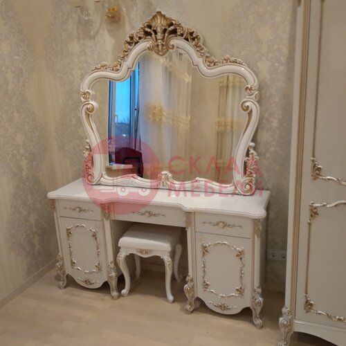  Туалетный стол+пуфик Флоренция Эра-мебель в Симферополе Крыму