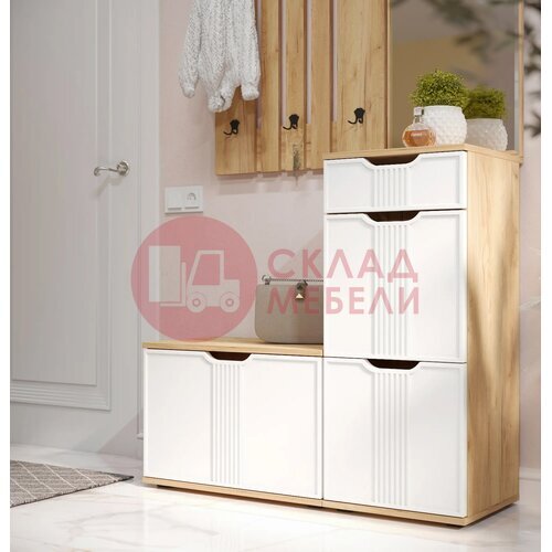  Полка Эмилия Compass в Симферополе Крыму